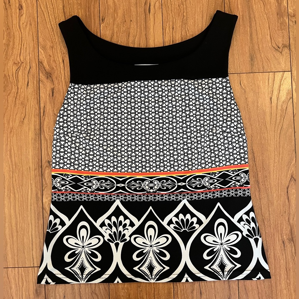 Joseph Ribkoff Size 6 Tank Top Blouse White Black Pattern Small Women's